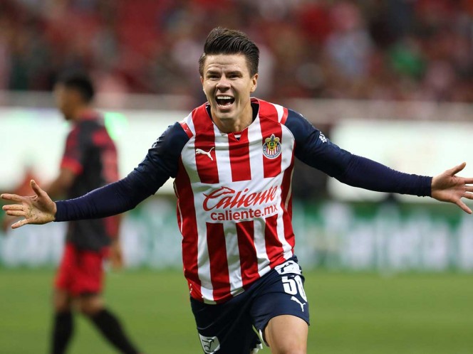 Chivas se mete de lleno a la pelea por la liguilla - Crónica de Xalapa