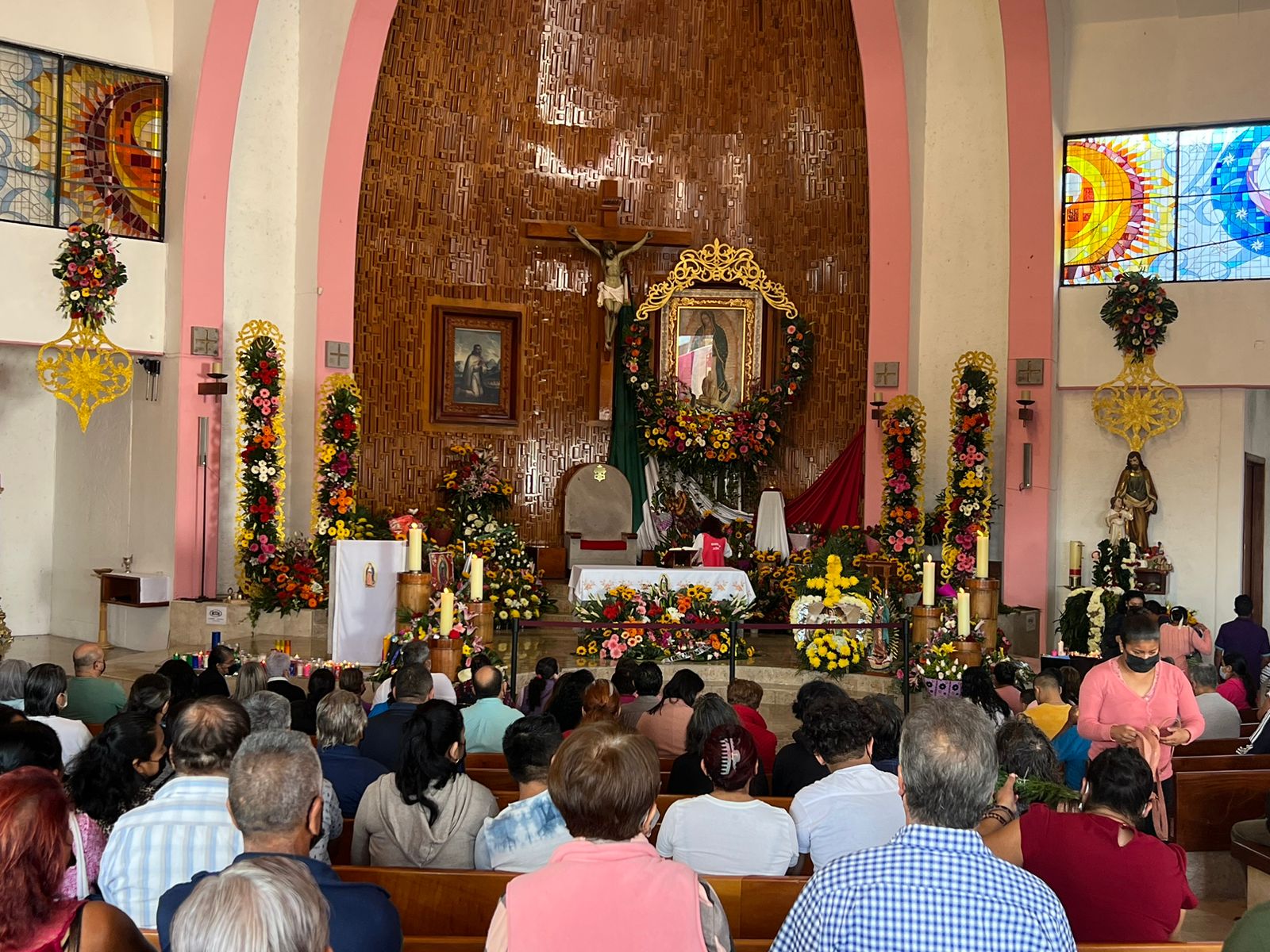 Cerca de 50 mil peregrinos visitan a la Virgen de Guadalupe en la Basílica  menor del Dique - Crónica de Xalapa