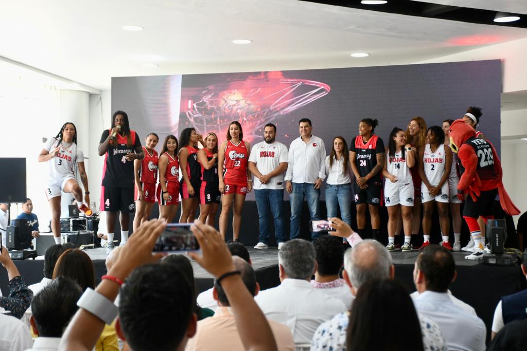 Presentan equipo de básquetbol femenil Rojas de Veracruz - Crónica de Xalapa