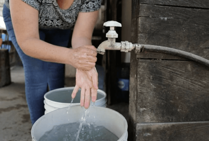 Admite alcalde que es complicada la escasez de agua en temporada de estiaje, afirma que se trabaja en ello